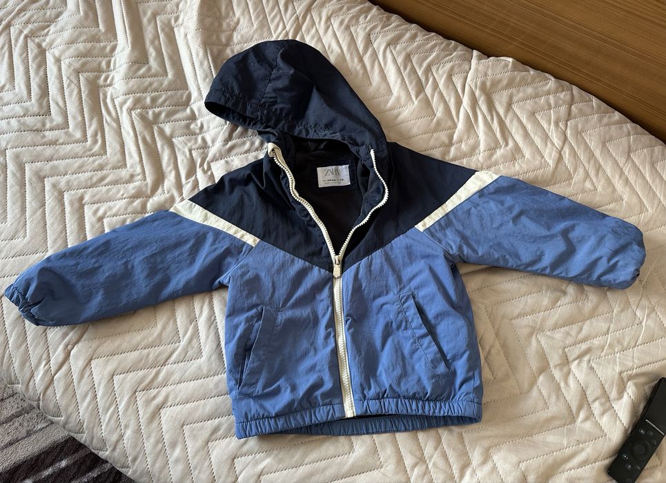 Детско ветроустойчиво яке на Zara