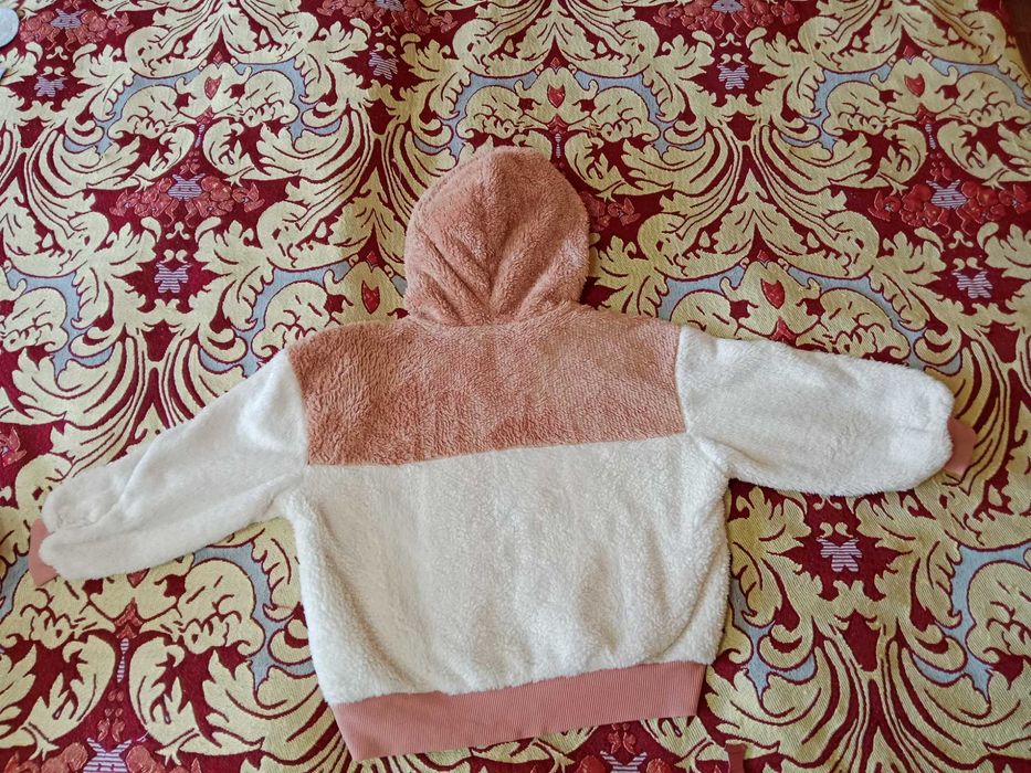 Продам детскую толстовку