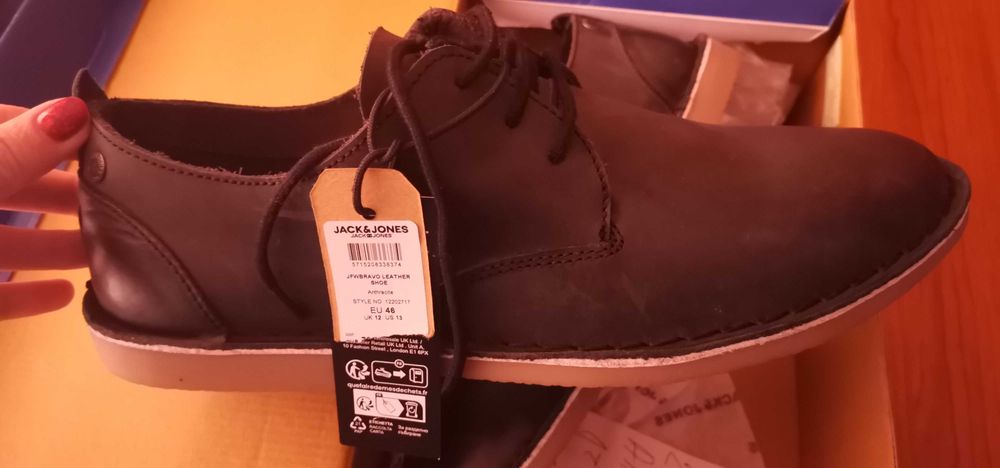 Обувки джак и Джоунс 46