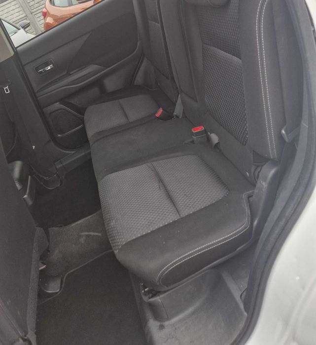 Mitsubishi Outlander 2016 2.2 Diesel 4x4 Automat 7 locuri Euro 6 Posibilitate rate