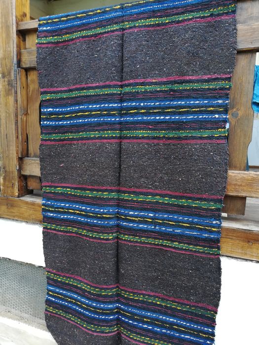 Ръчно тъкани пътеки, три модела.