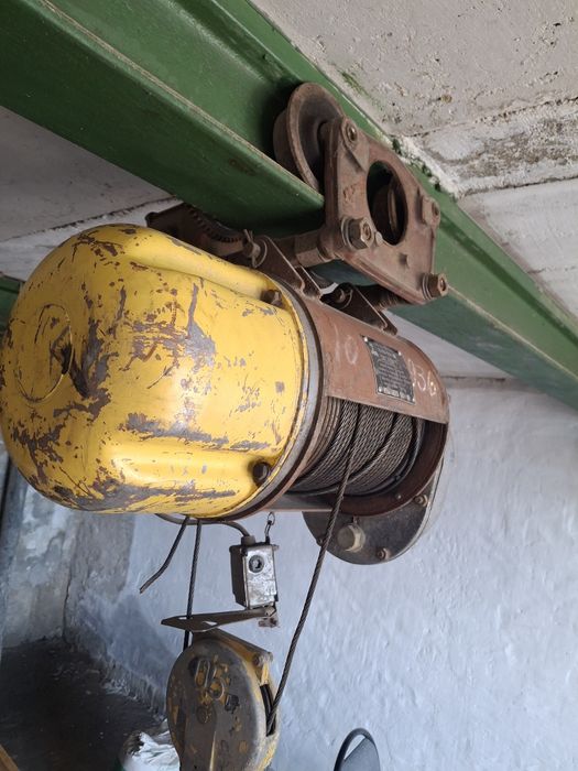 Лебёдка электрическая  советская.