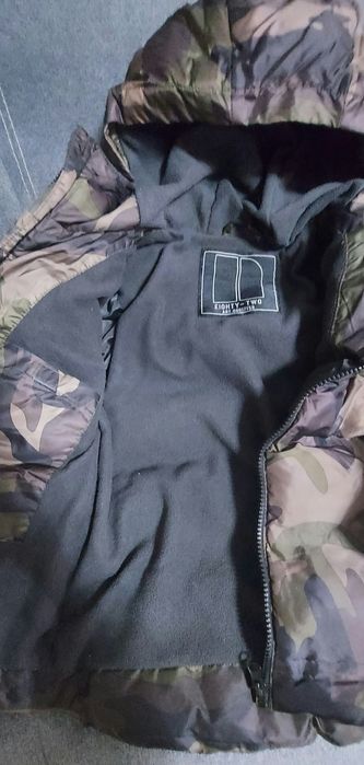 Продам детскую куртку на 4-5 лет next