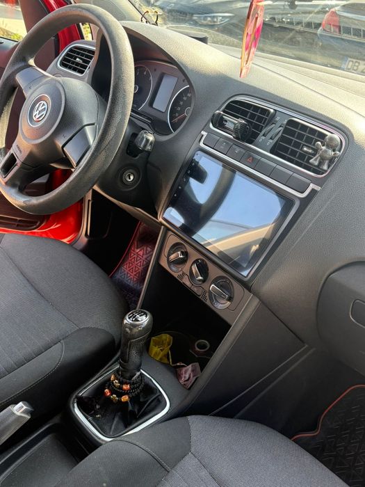 VOLKSWAGEN Polo 2010 — imagine 3
