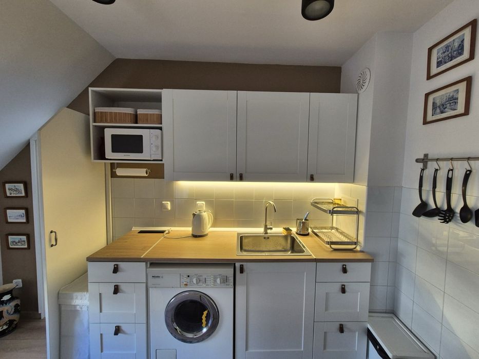 Дава се под наем Двустаен апартамент в София, Белите брези - 65 кв.м за 698.19 € - Снимка #2