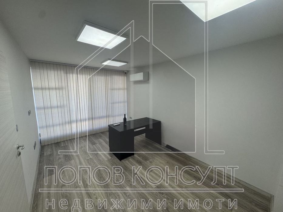 Дава се под наем Офис в Пловдив, Център - 130 кв.м за 1445.85 € - Снимка #2