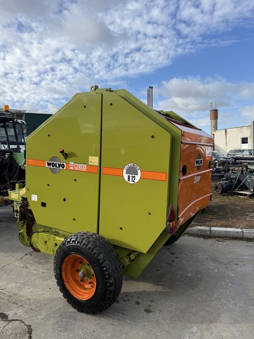 Presa de Balotat Wolvo Columbia R12(Claas, Krone)