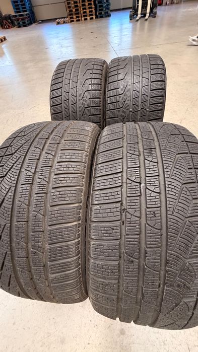 Cauciucuri/Anvelope de Iarna Pirelli 285/35/20 2 buc si 275/35/20 2 buc