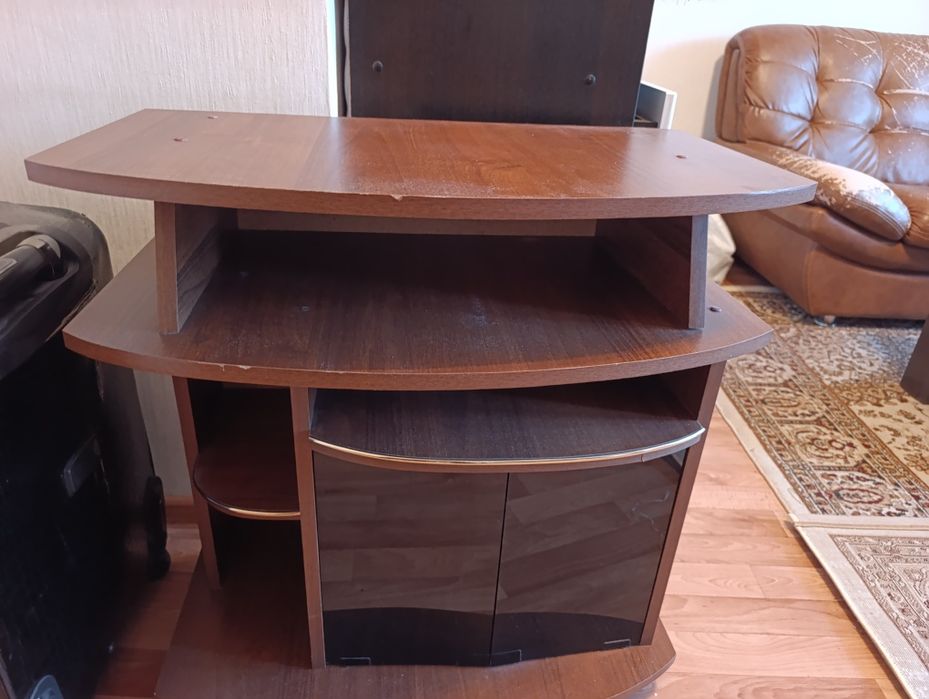 Тумба под телевизор