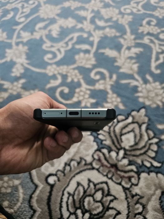 Xiaomi 13 Ultra 16+6 / 512 GB