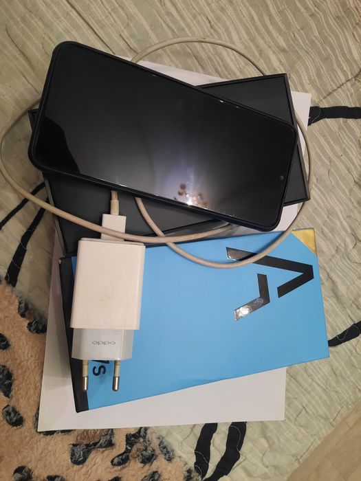 Продается смартфон OPPO A57s
