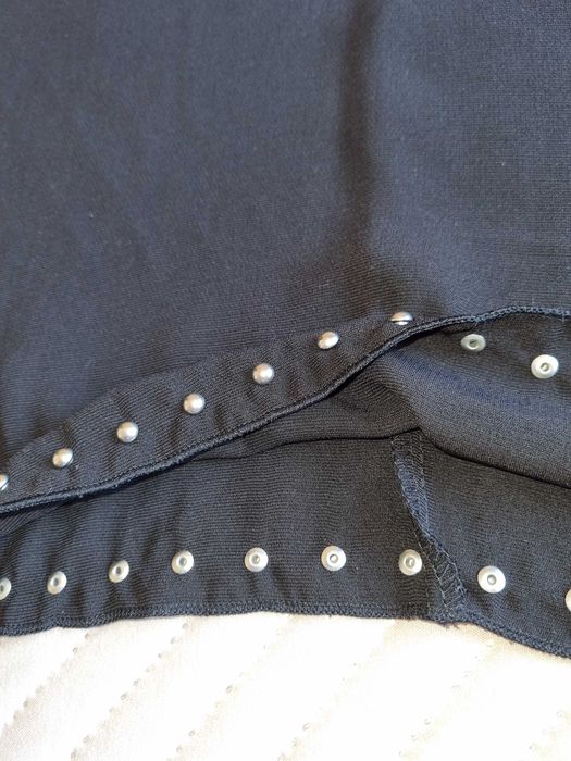 Черна рокля MANGO