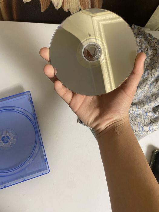 Продам диск bloodborne в отличном состояний