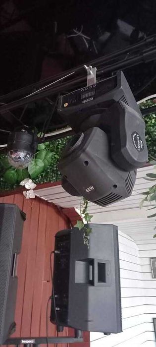 Vand  6 moving head-uri cu led profesionale pt. scena