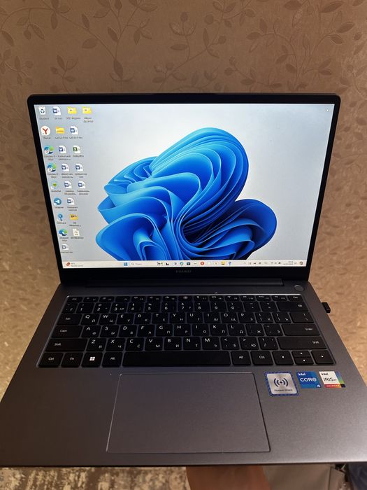 Ноутбук HUAWEI