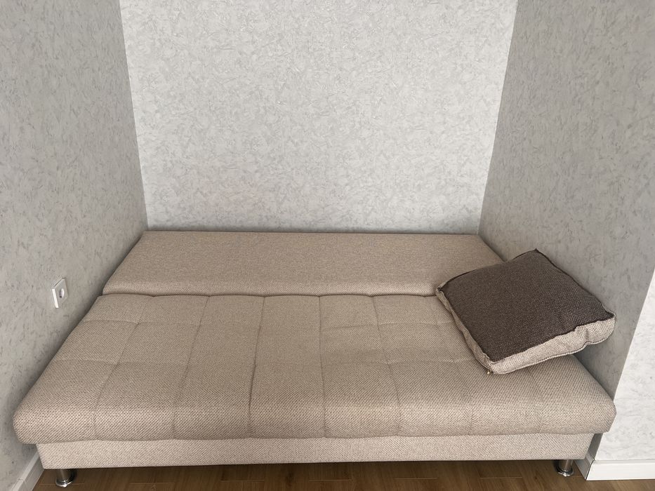 Продам диван б/у в отличном состоянии