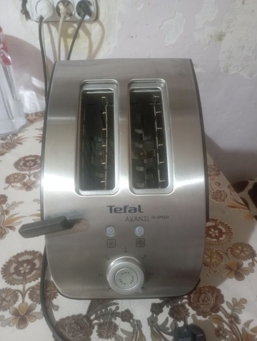 Продам монитор,тостор,плойки