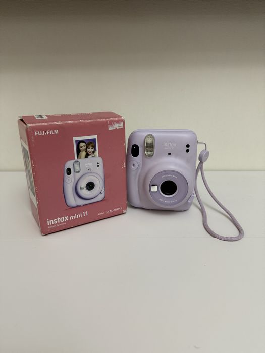 Фотоаппарат Instax mini 11
