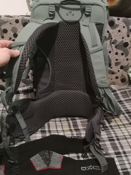 Rucsac Drumeție 30 lt by Decathlon & Șosete Drumeție Mund