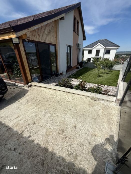Casa individuala cu Panorama, garaj si o terasa acoperita, Campenesti