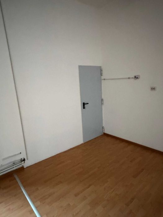 Spatiu comercial de inchiriat.  Str Stefan cel Mare .Zona Rompetrol