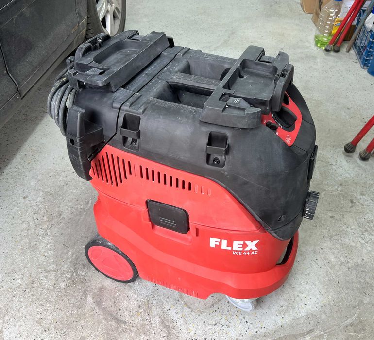 Aspirator profesional umed uscat Flex VCE 44 AC 1200 W 42l pent girafa