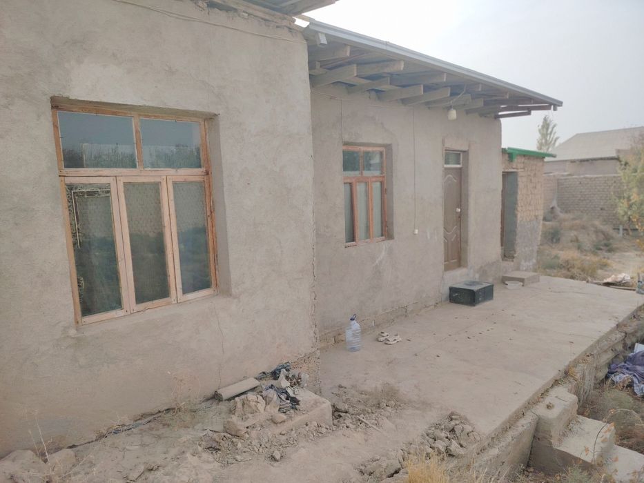 Ховли участка сотилади