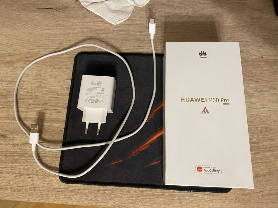Продавам телефон Huawei P60 Pro 8/256GB + гаранция + подарък