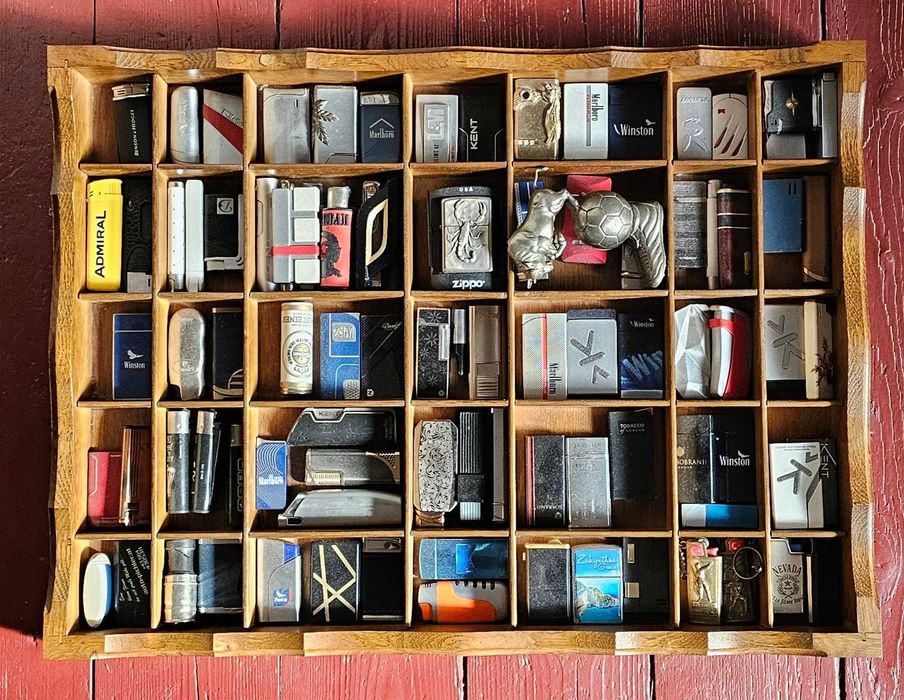 Colectie de 97 de brichete alese.