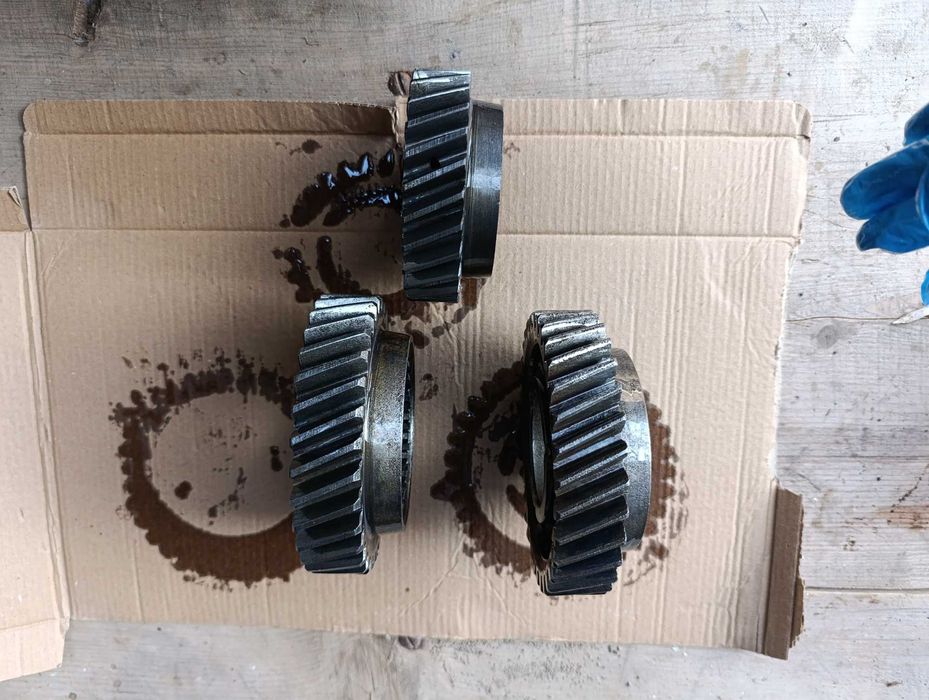 Запчасти на ЗИЛ.