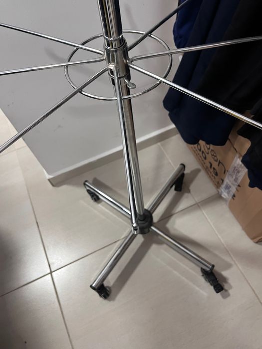 Три етажна въртележка като нова