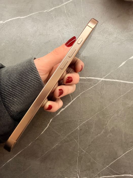 •	iPhone 16 Pro Max Desert Titanium