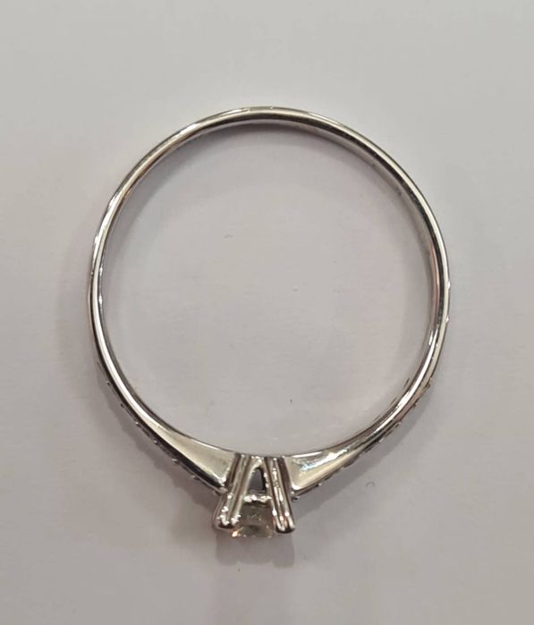 Inel din aur alb 18k, cu diamante naturale, IAU825