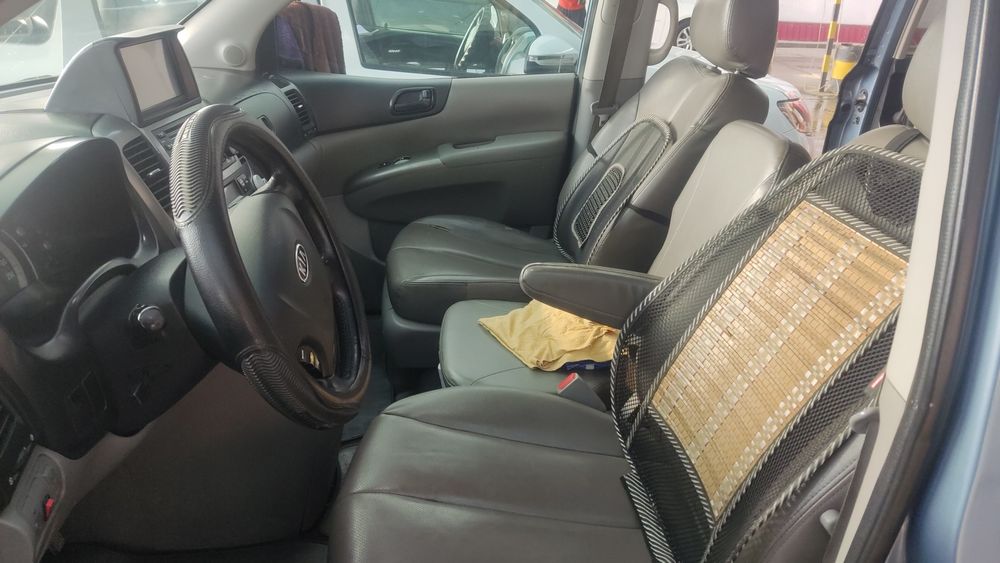 Moshin Kia Karnival 2007 god