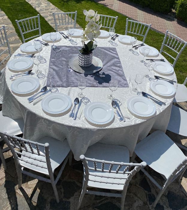 Cort profesional pentru evenimente unice din viata ta.