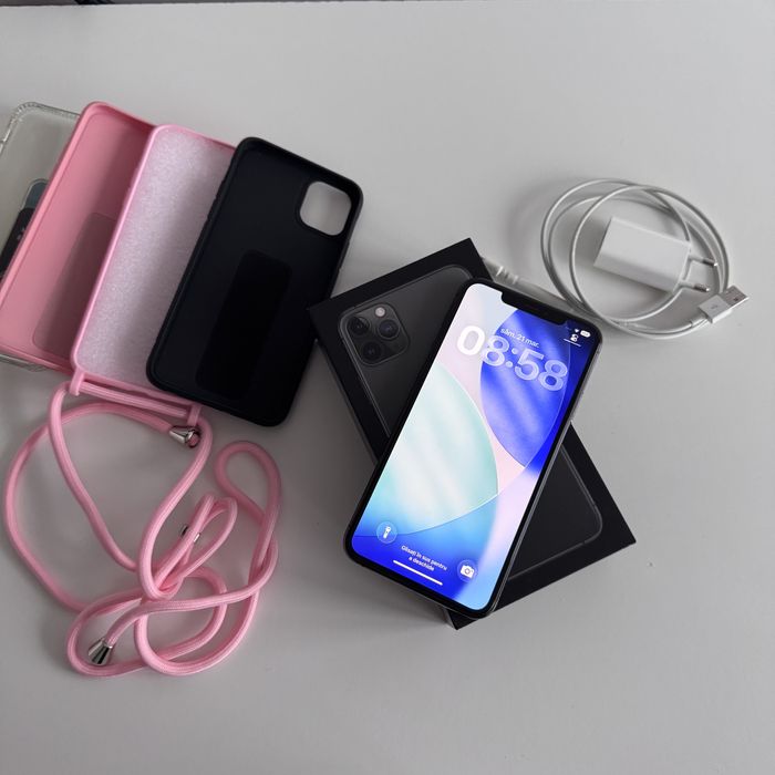 iPhone 11 Pro Max 256 GB Space Grey + incarcator + huse + baterie nou