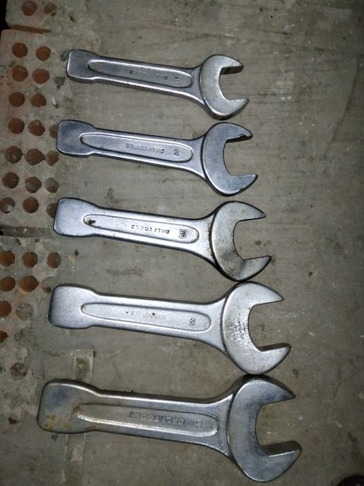 Продам ключи разные