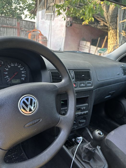 Volkswagen Golf 2001 benzină, 1.186 € — imagine 5