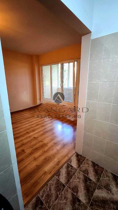 Продава се Двустаен апартамент в Пловдив, Тракия - 50 кв.м за 1144 €/кв.м - Снимка #4