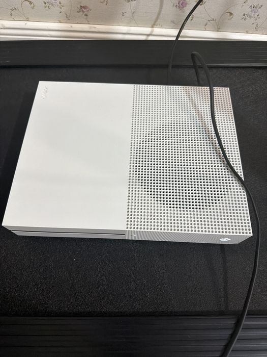 Xbox one s 1 тб приставка