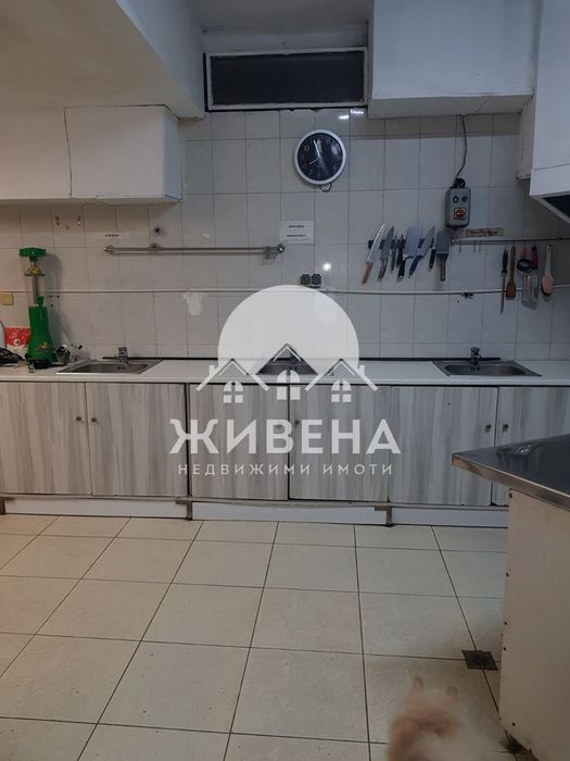 Хотел под наем в кв. Бриз, РЗП 2000 кв.м,