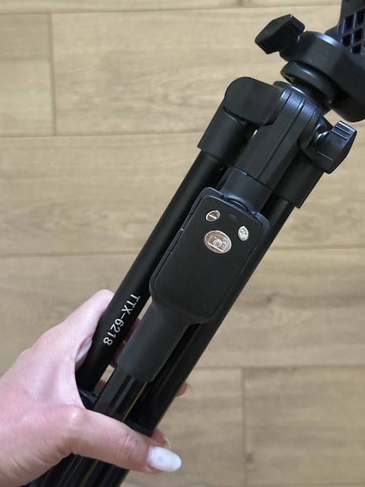Trepied pentru camera foto si pentru telefon