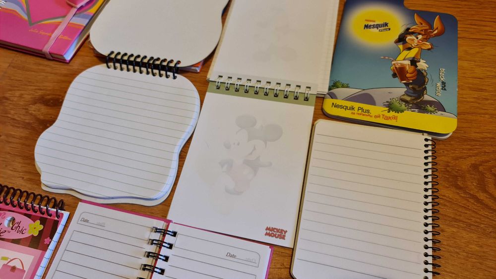 Тетрадки и тефтери 6 бр, широки редове