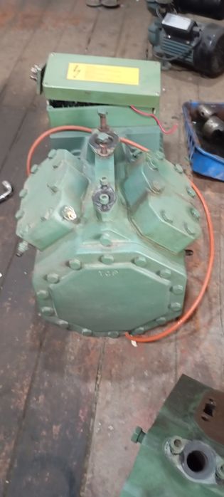 Компрессор холодильный