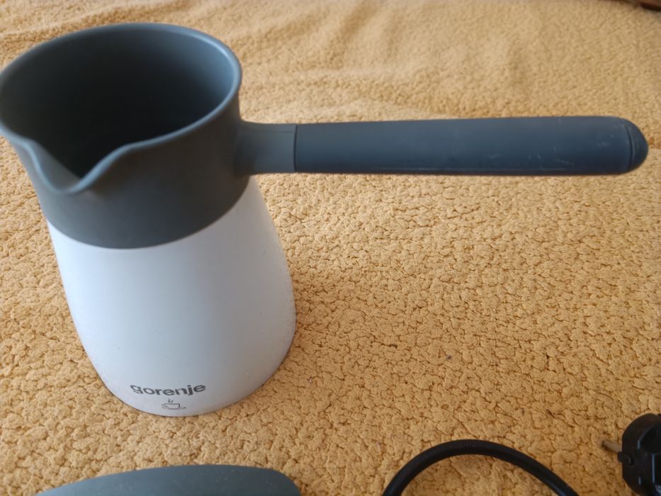 Електрично джазве зад кафе Gorenje