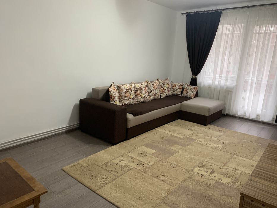Vand apartament 2 camere  str. Trandilvaniei
