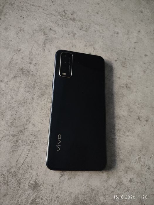 Продам смартфон Vivo Y12s