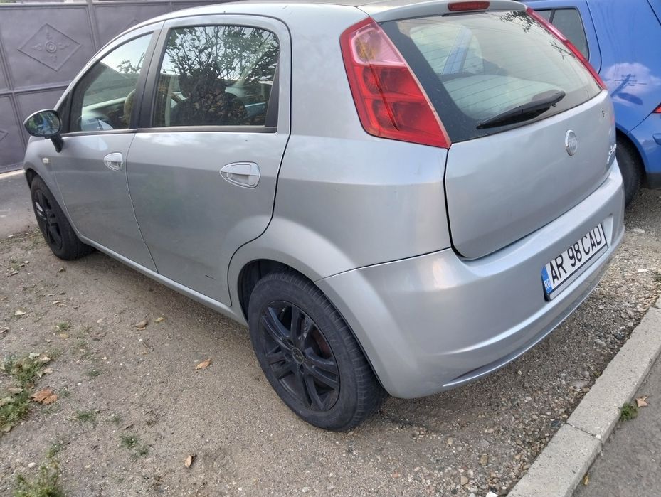 Vând mașină Fiat Punto