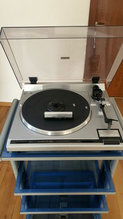 Vând Pioneer PL 970
