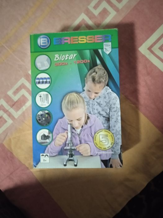 Vând microscop pentru copii